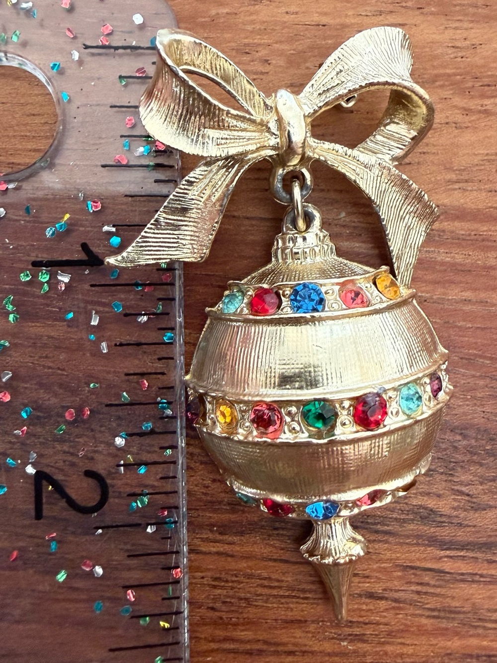 Vintage Gold Tone Bow & Jeweled Ornament Brooch with Multicolor Rhinestones